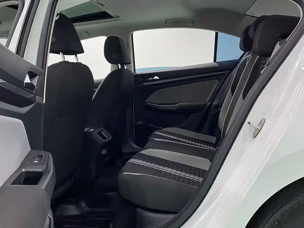 Volkswagen Bora 2023
