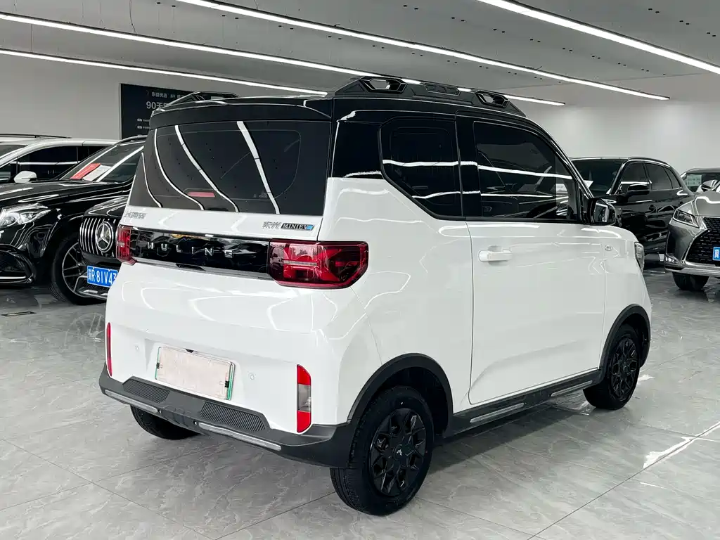 Wuling MINIEV 2023