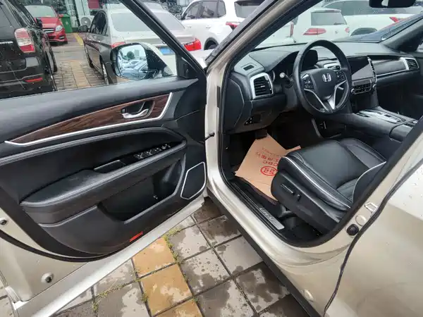 Honda UR-V 2017