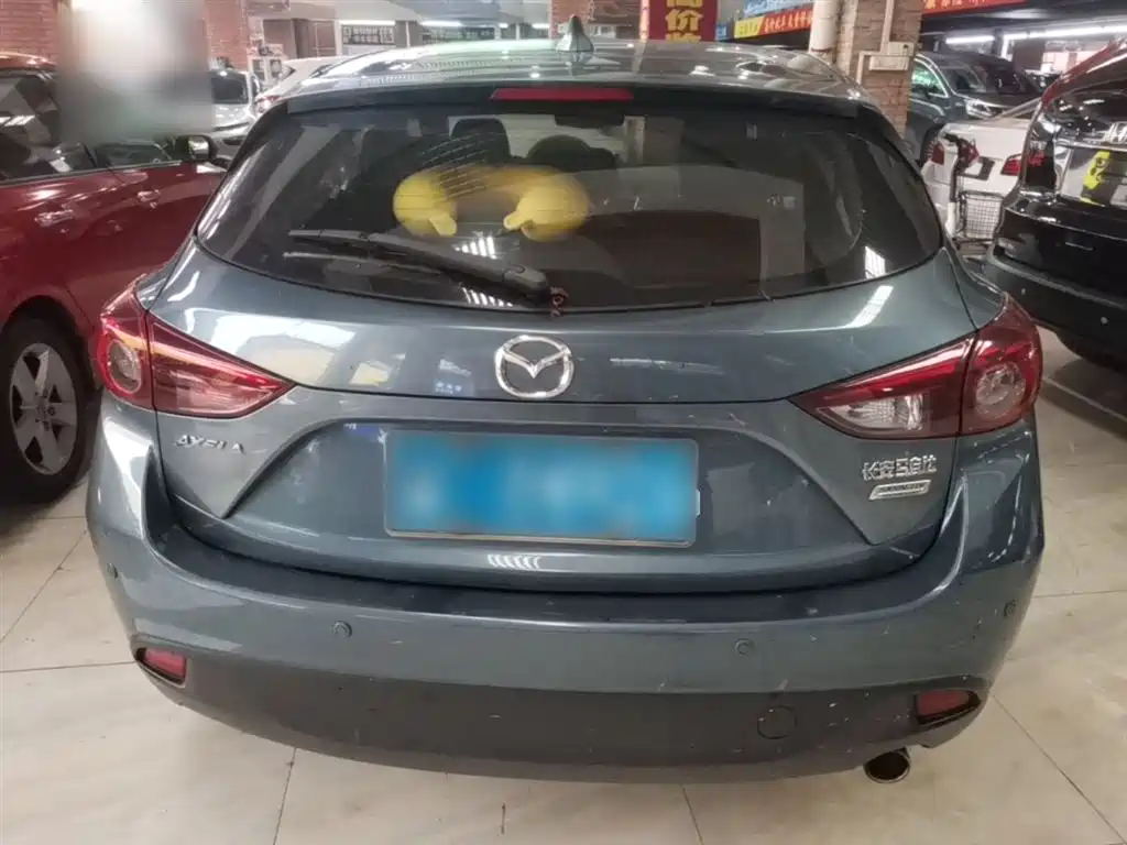 Mazda 3 Axela 2016 — фото 6