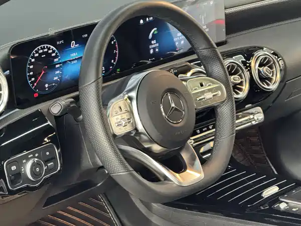 Mercedes-Benz A-Class 2021