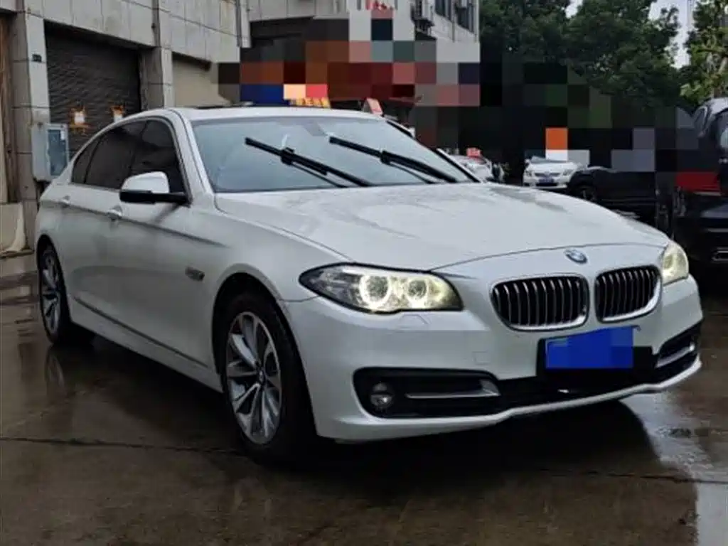 BMW 5 Series 2016 — фото 3