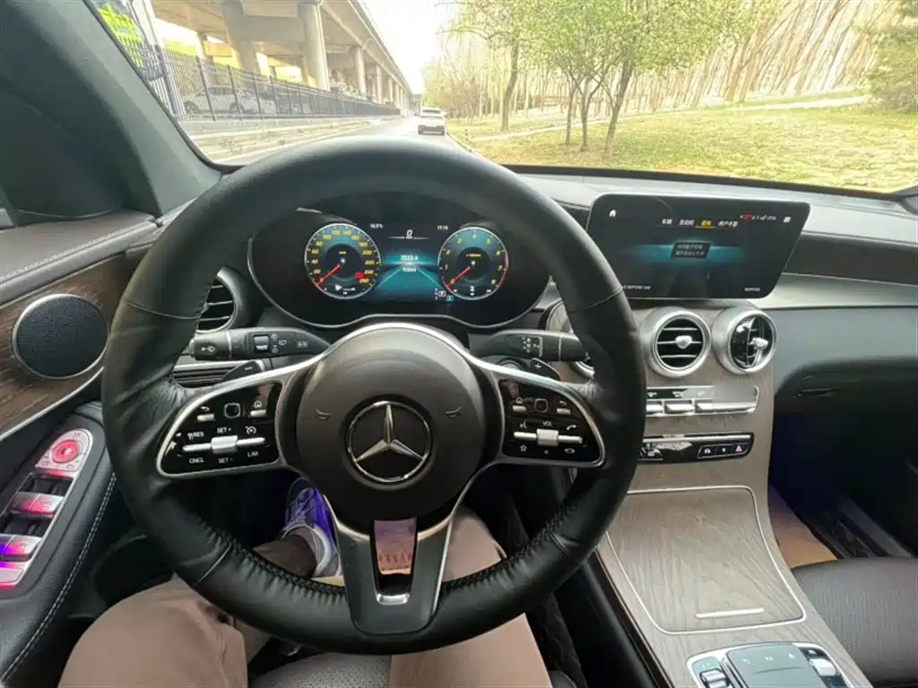 Mercedes-Benz GLC 2022 — фото 13