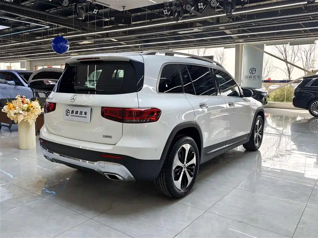 Mercedes-Benz GLB 2022 — фото 19