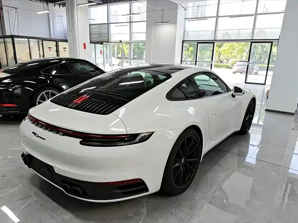 Porsche 911 2024