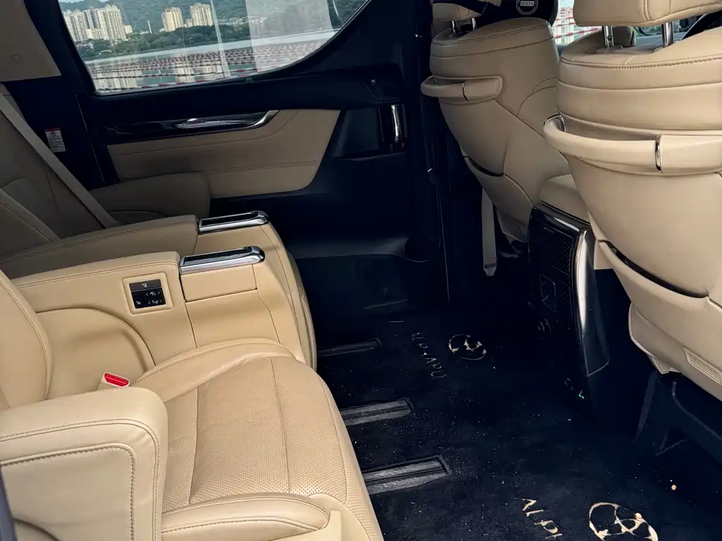 Toyota Alphard 2019 — фото 11