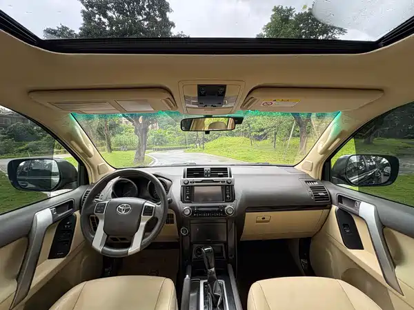 Toyota Prado 2015