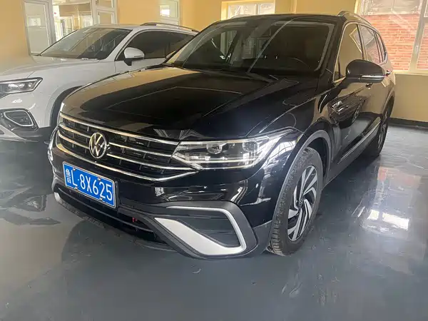Volkswagen Tiguan L 2023