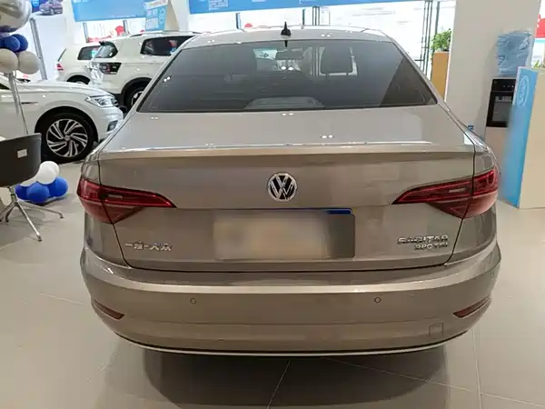 Volkswagen Sagitar 2022