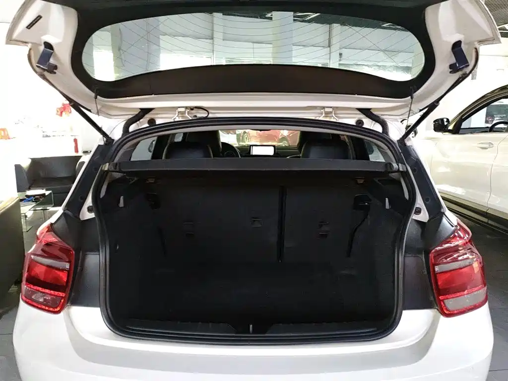 BMW 1 Series 2015 — фото 19