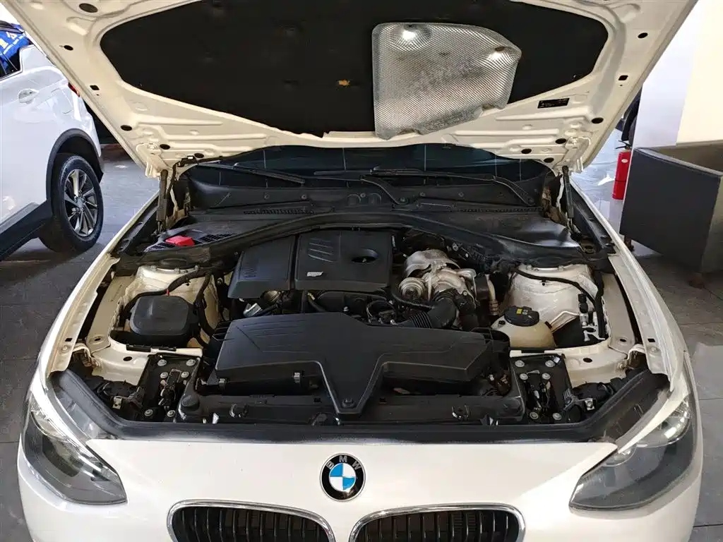 BMW 1 Series 2015 — фото 20