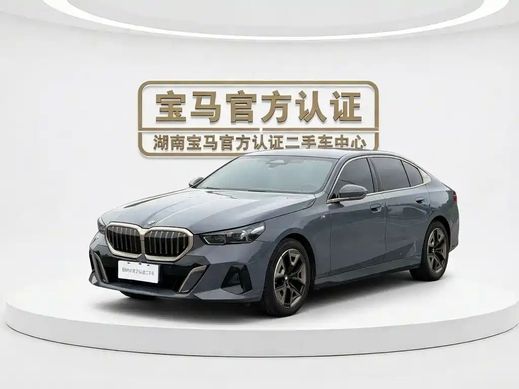 BMW 5 Series 2024 — фото 1
