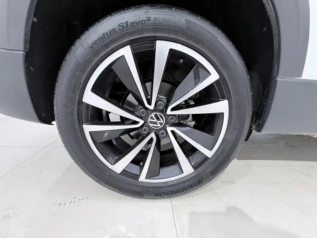 Volkswagen Tharu 2022 — фото 15