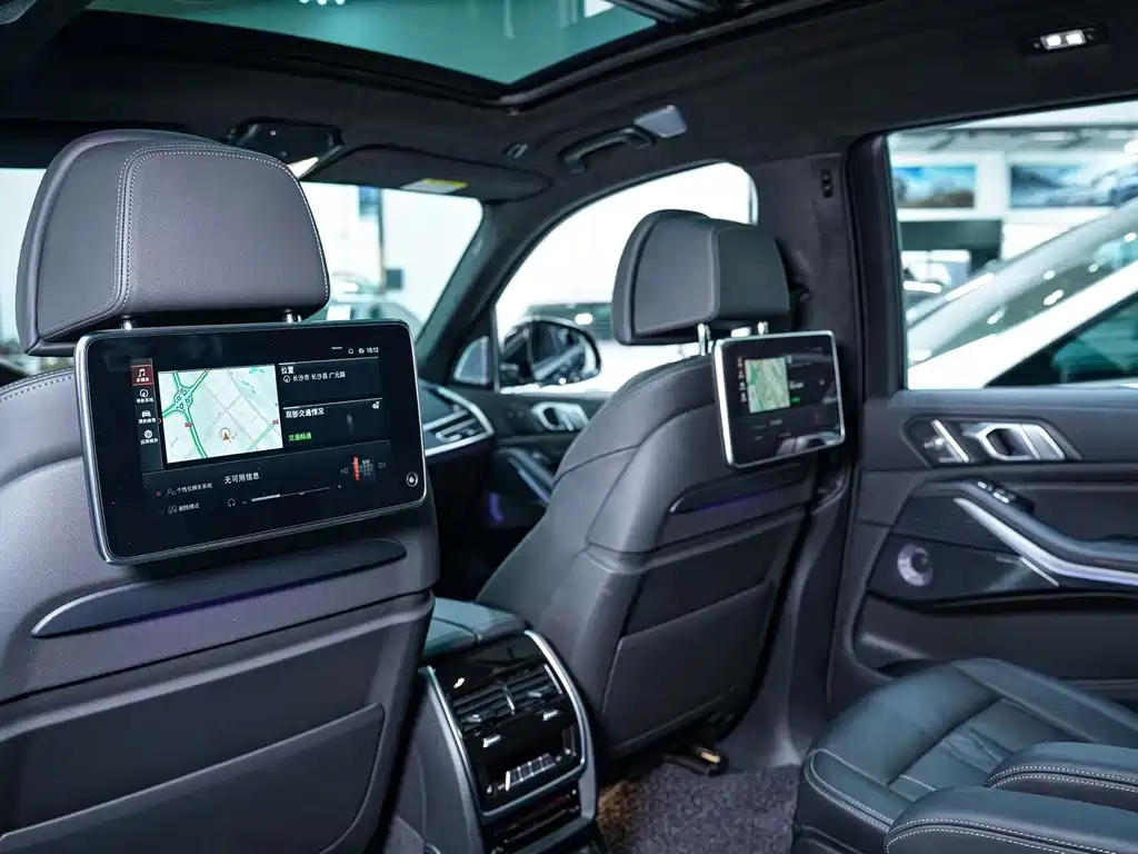 BMW X7 2022 — фото 10