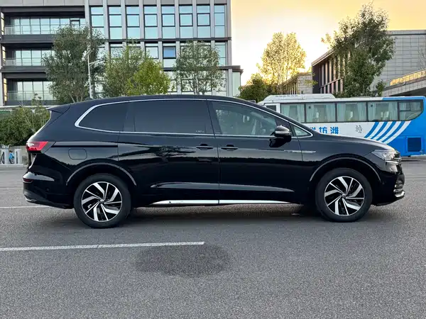 Volkswagen Viloran 2023