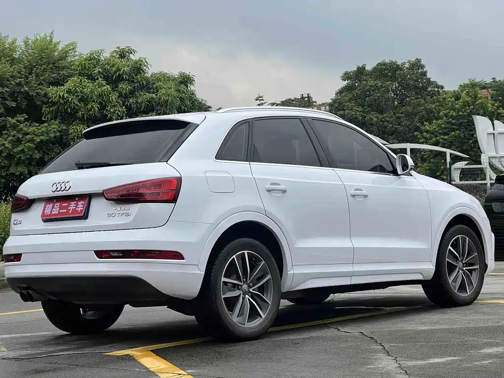 Audi Q3 2019 — фото 4