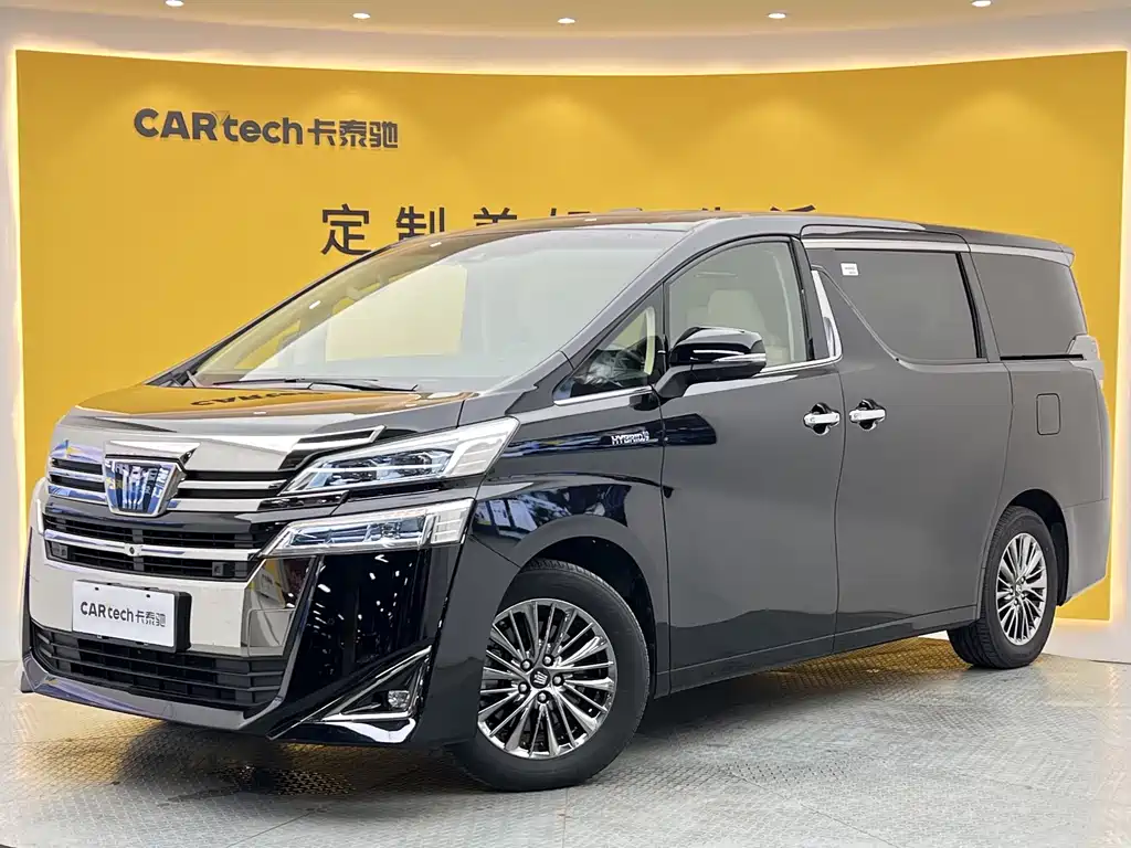 Toyota Vellfire 2022 — фото 1