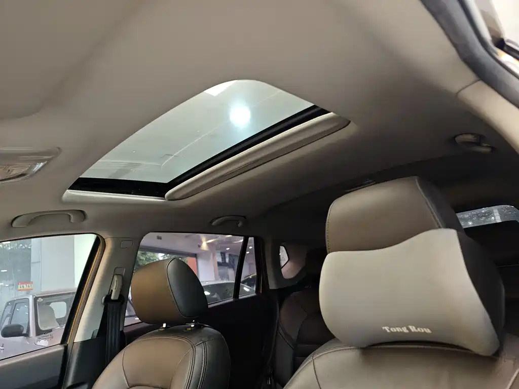 GAC Motor Trumpchi GS4 2015 — фото 12