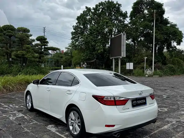 Lexus ES 2014
