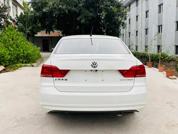 Volkswagen Santana 2016