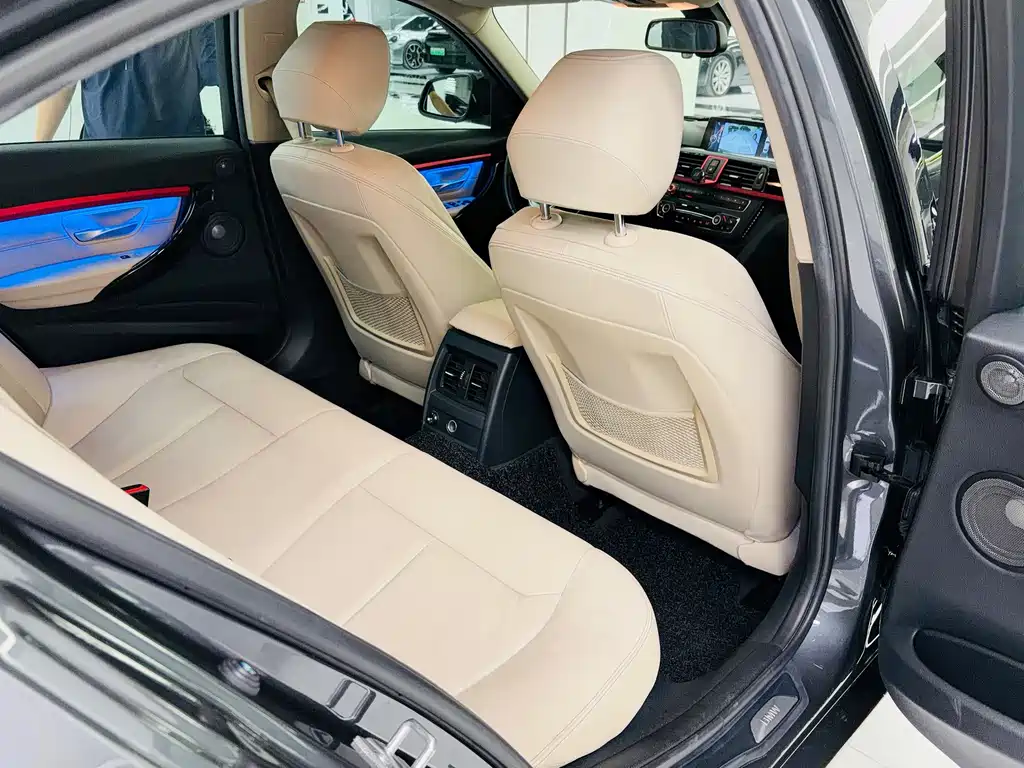 BMW 3 Series 2015 — фото 15