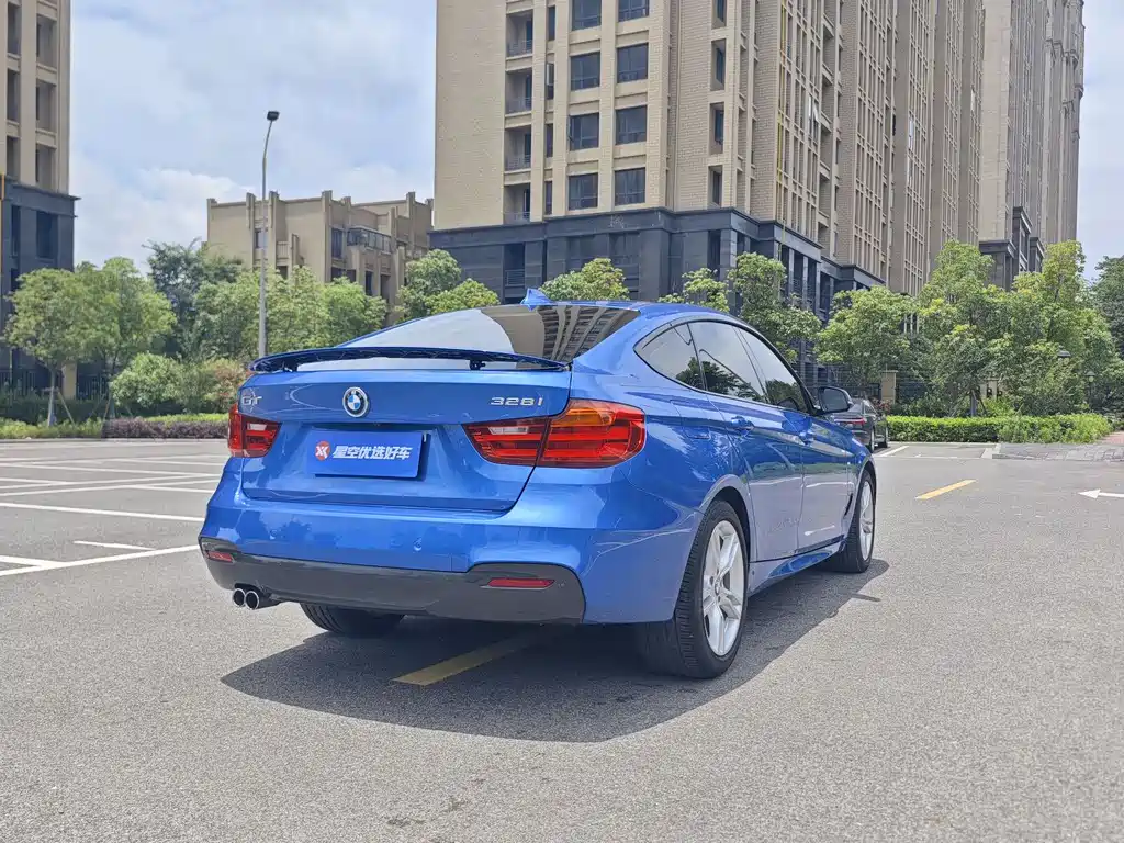 BMW 3 Series GT 2015 — фото 24
