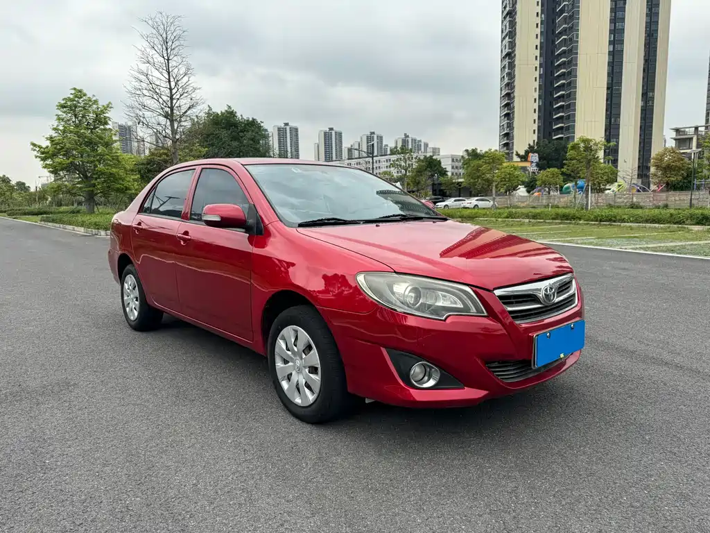 Toyota Corolla 2015 — фото 3