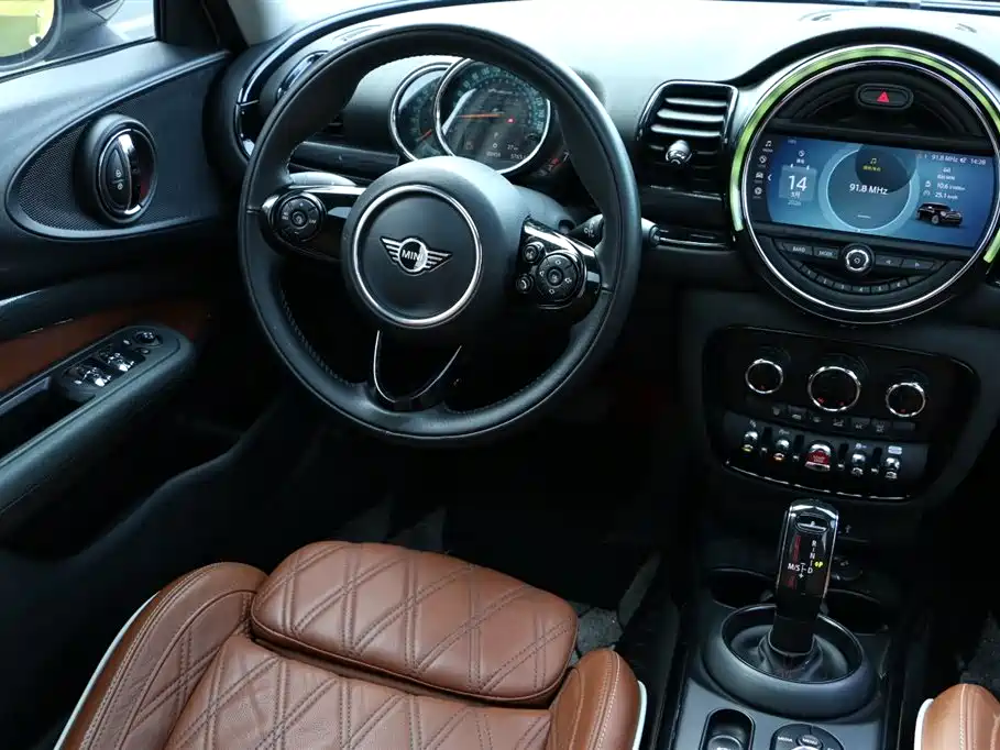 MINI Clubman 2020 — фото 14