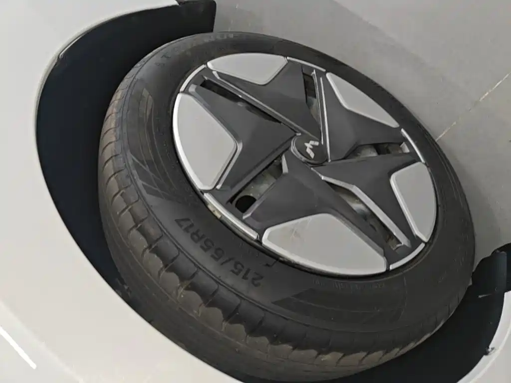 Wuling Starlight 2024 — фото 23