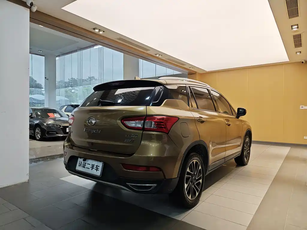 GAC Motor Trumpchi GS4 2015 — фото 28