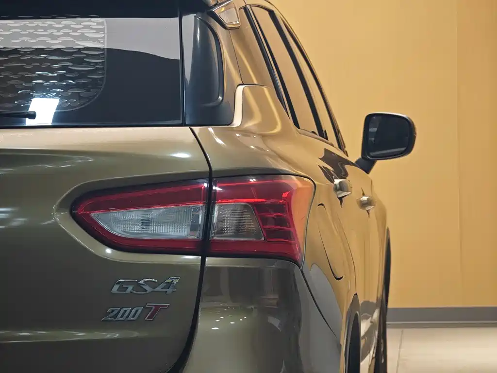 GAC Motor Trumpchi GS4 2015 — фото 25