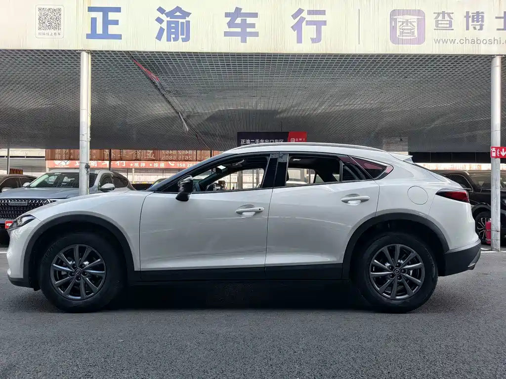 Mazda CX-4 2023