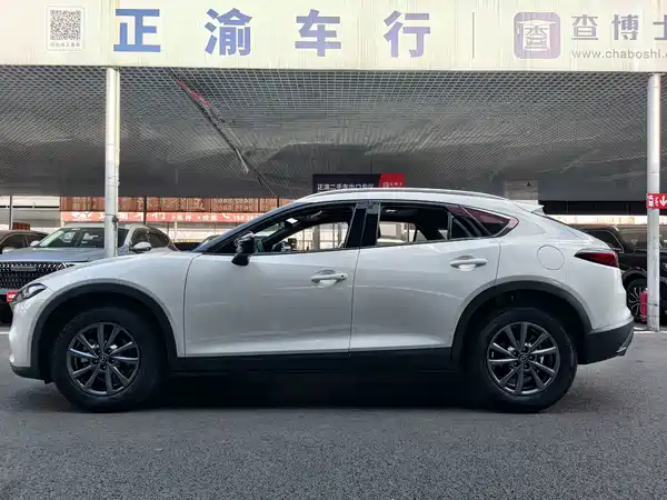 Mazda CX-4 2023