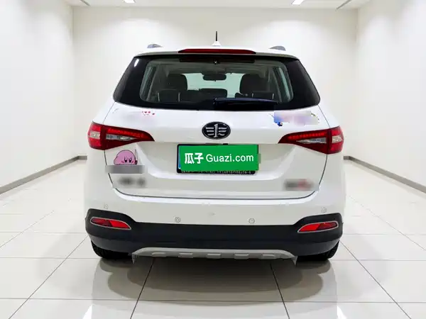 FAW Senya R7 2017