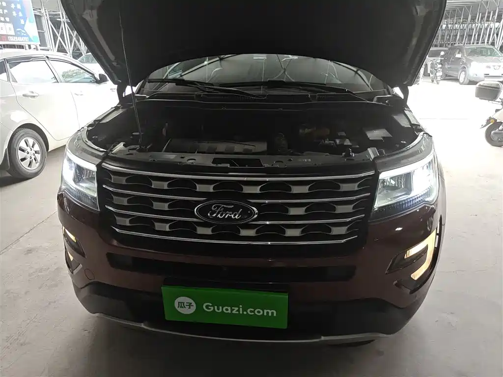 Ford Explorer 2015 — фото 16