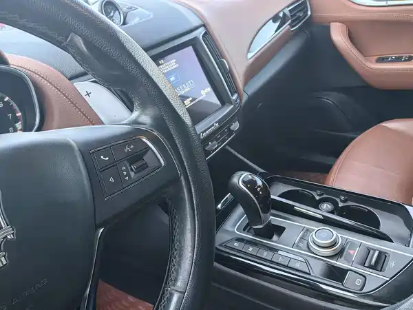 Maserati Levante 2016