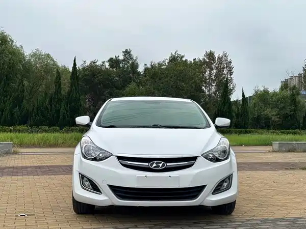 Hyundai Elantra Langdong 2015