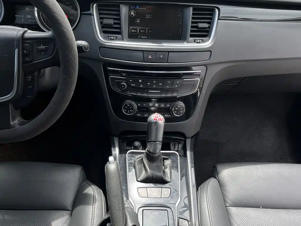 Peugeot 508 2013 — фото 10