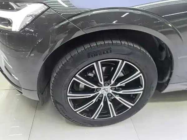 Volvo XC60 2020
