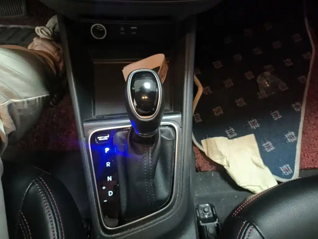 Hyundai Verna 2017 — фото 14