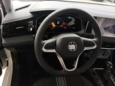 Volkswagen Sagitar 2025