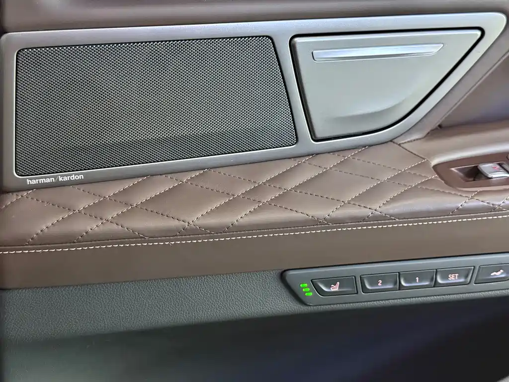 BMW 7 Series 2020 — фото 13