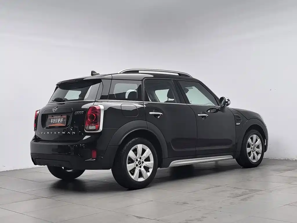 MINI Countryman 2019 — фото 2