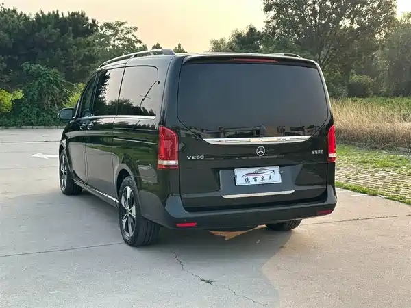 Mercedes-Benz V-Class 2022
