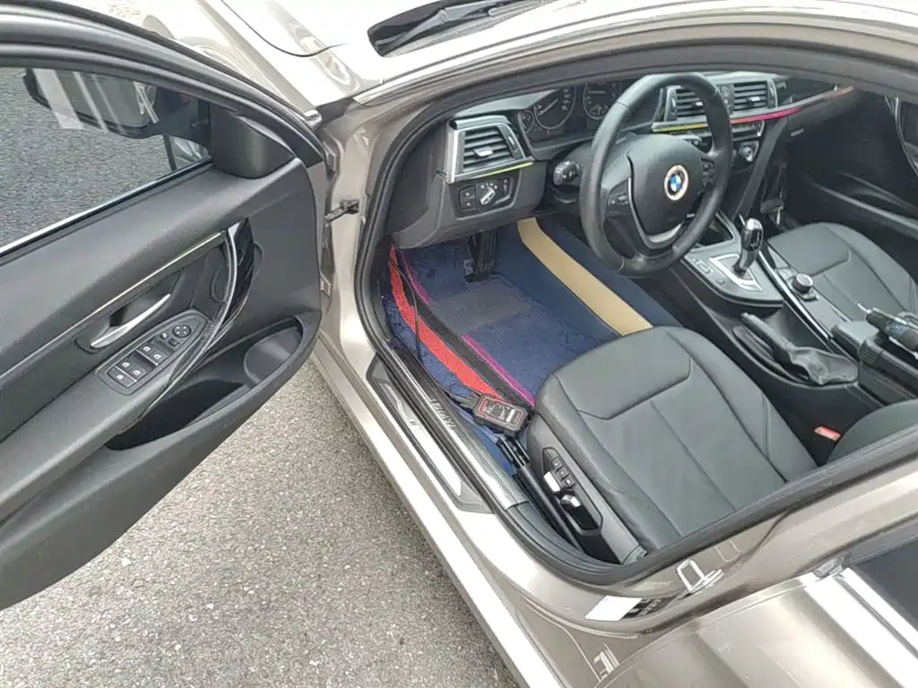 BMW 3 Series 2016 — фото 16