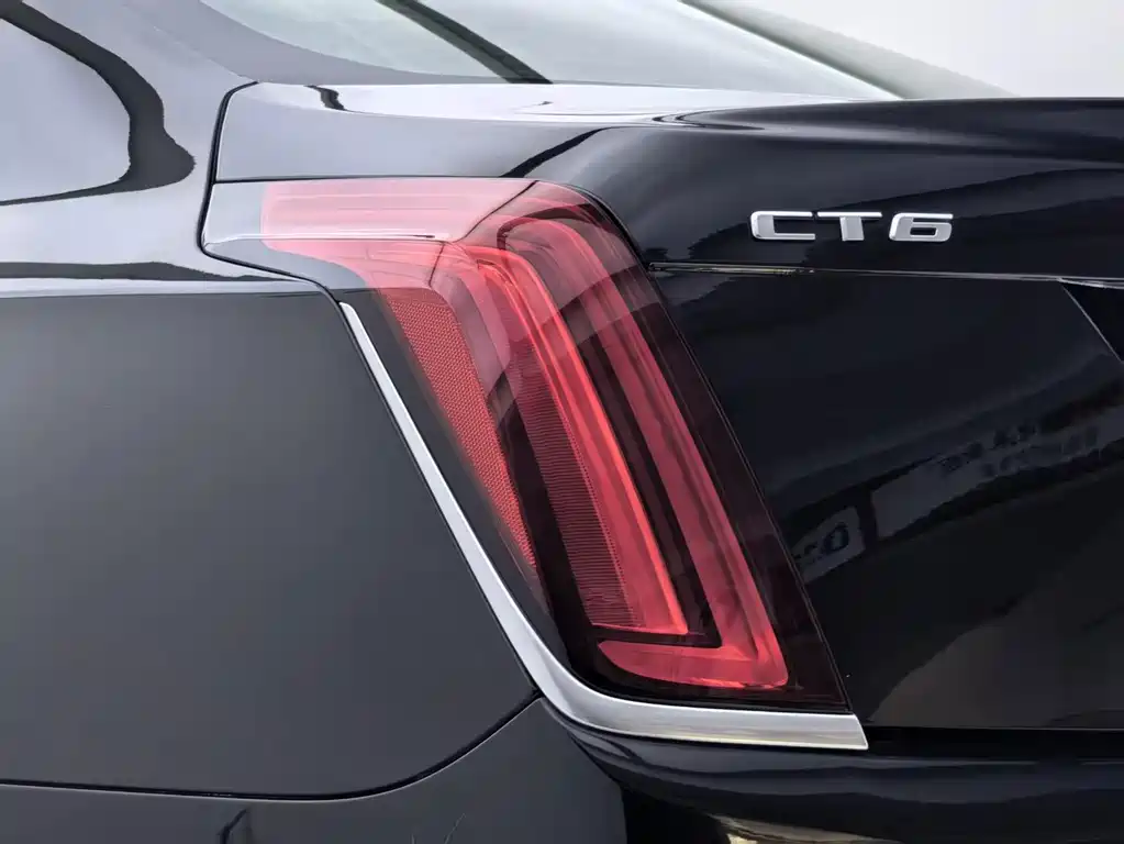 Cadillac CT6 2018 — фото 29