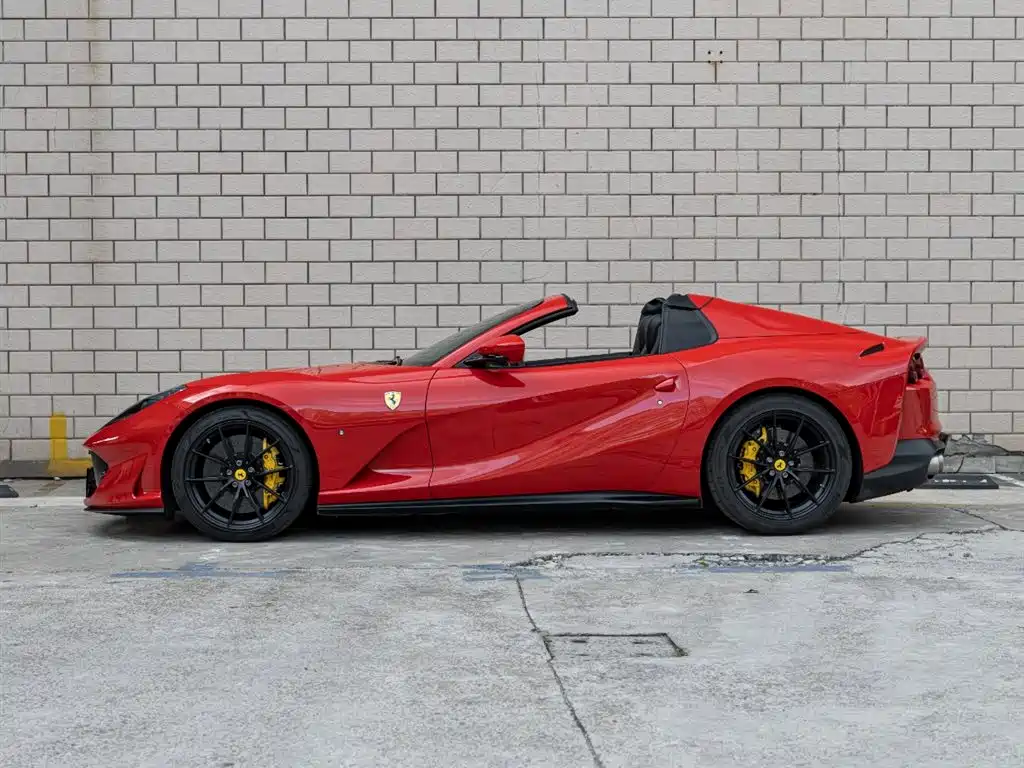 Ferrari 812 2022 — фото 7