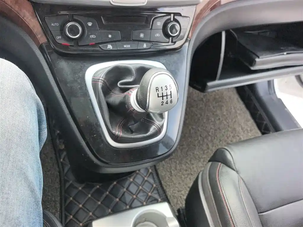 Haval H6 2015 — фото 14