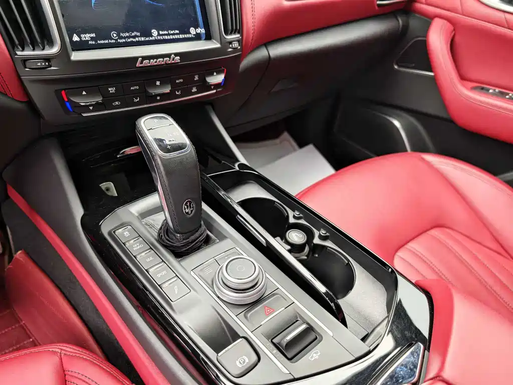 Maserati Levante 2021 — фото 15