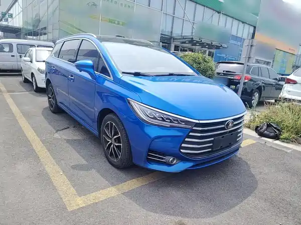 BYD Song MAX 2017